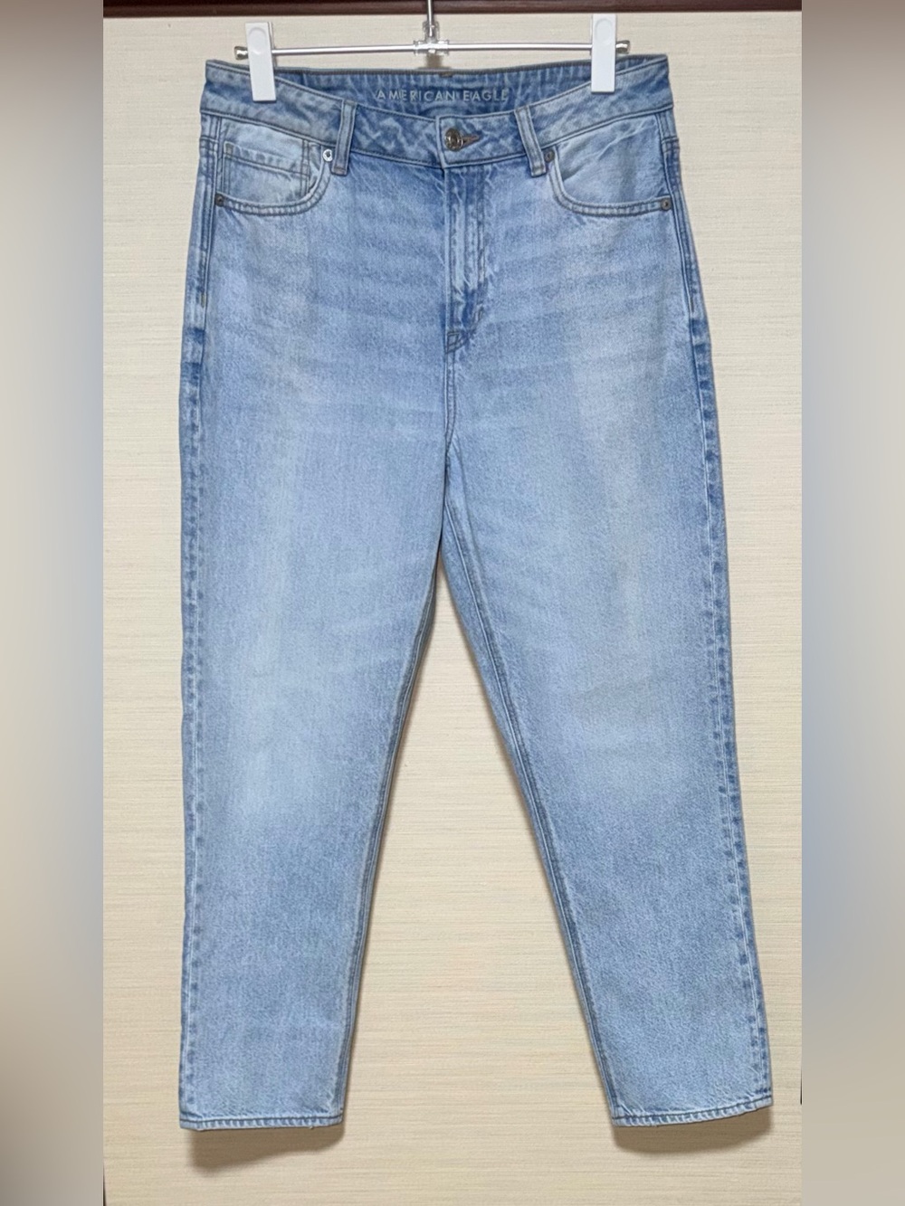 American Eagle Outfitters Light Wash High-Rise Cropped Jeans